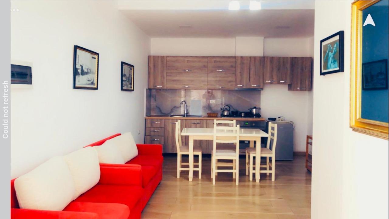 Apartments On The Beach Sarandë エクステリア 写真