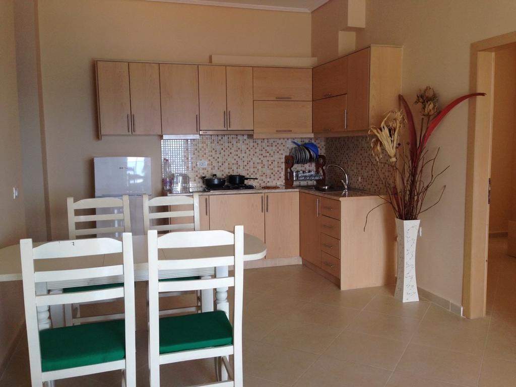 Apartments On The Beach Sarandë 部屋 写真