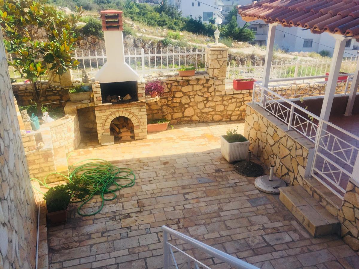 Apartments On The Beach Sarandë エクステリア 写真