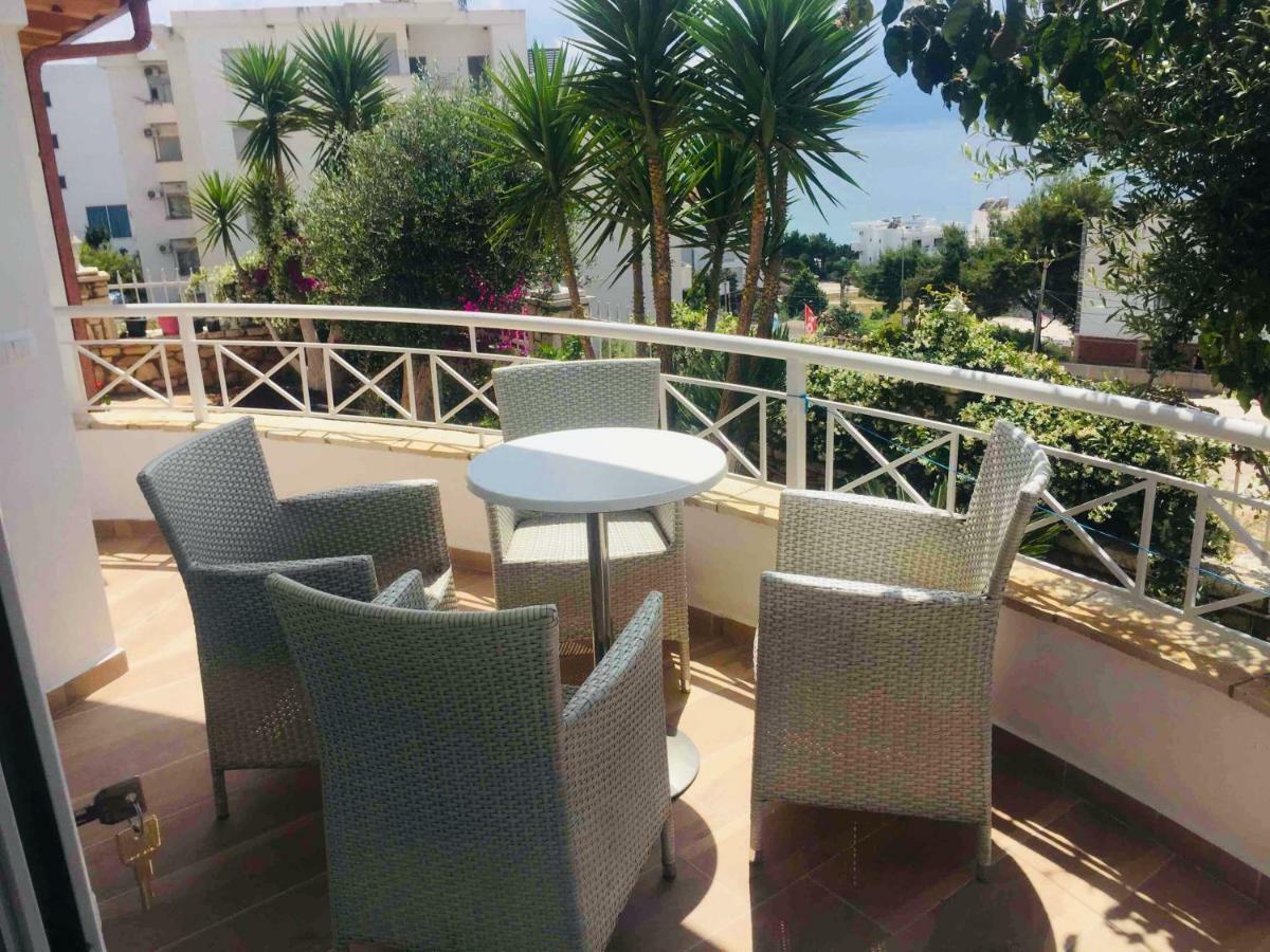 Apartments On The Beach Sarandë エクステリア 写真