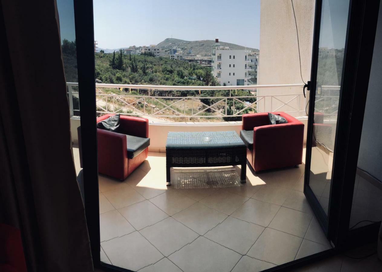 Apartments On The Beach Sarandë エクステリア 写真